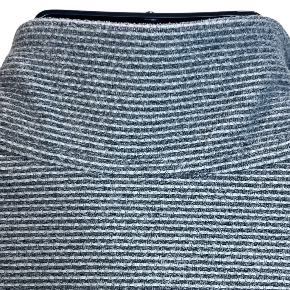 Lands' End Men's M Quarter Zip Pullover‎ Gray Black Textured Fleece